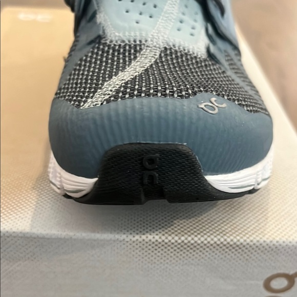 On Cloud Athletic Shoes Tide/Magnet - Picture 10 of 12